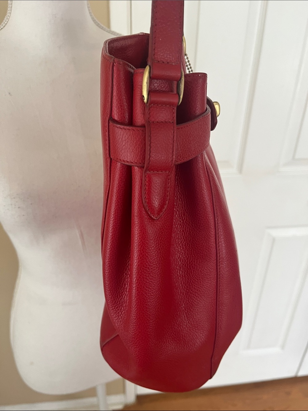 Vintage Coach Madison
Deauville bucket bag 4426 hang tag dust bag - Picture 4 of 14